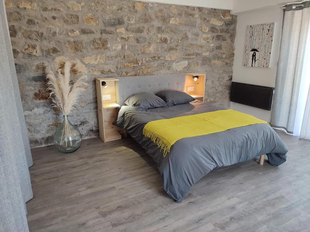 Auberge Des Esperels Rez De Maison Avec Jardin Figanières المظهر الخارجي الصورة