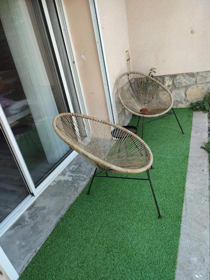 Auberge Des Esperels Rez De Maison Avec Jardin Figanières المظهر الخارجي الصورة